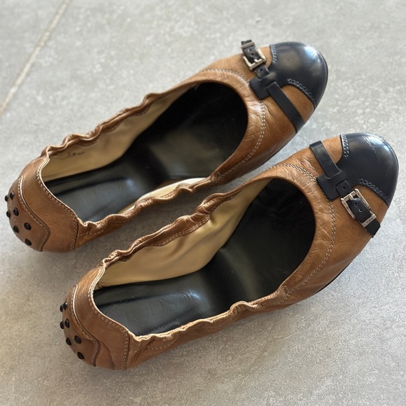 Moving Sale | TOD'S Leather Scrunch Ballet Flats Brown Dark 8.5 with orginal bag - Picture 5 of 15